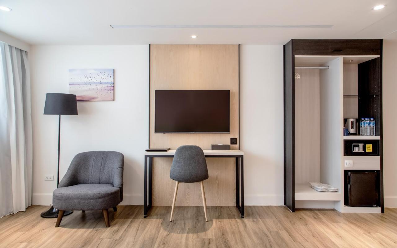 Hub Hotel Zhongli Таоуан Екстериор снимка