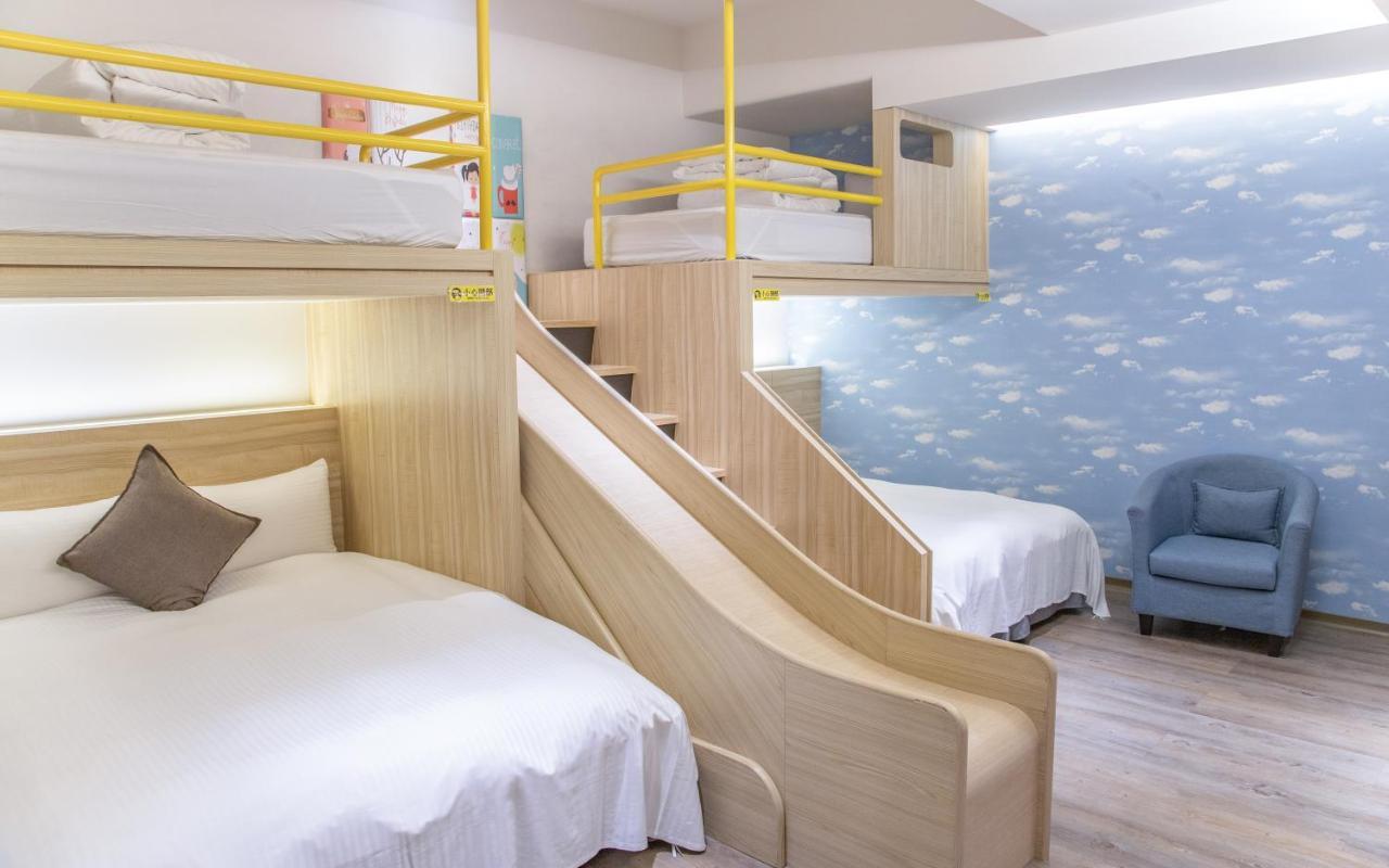 Hub Hotel Zhongli Таоуан Екстериор снимка