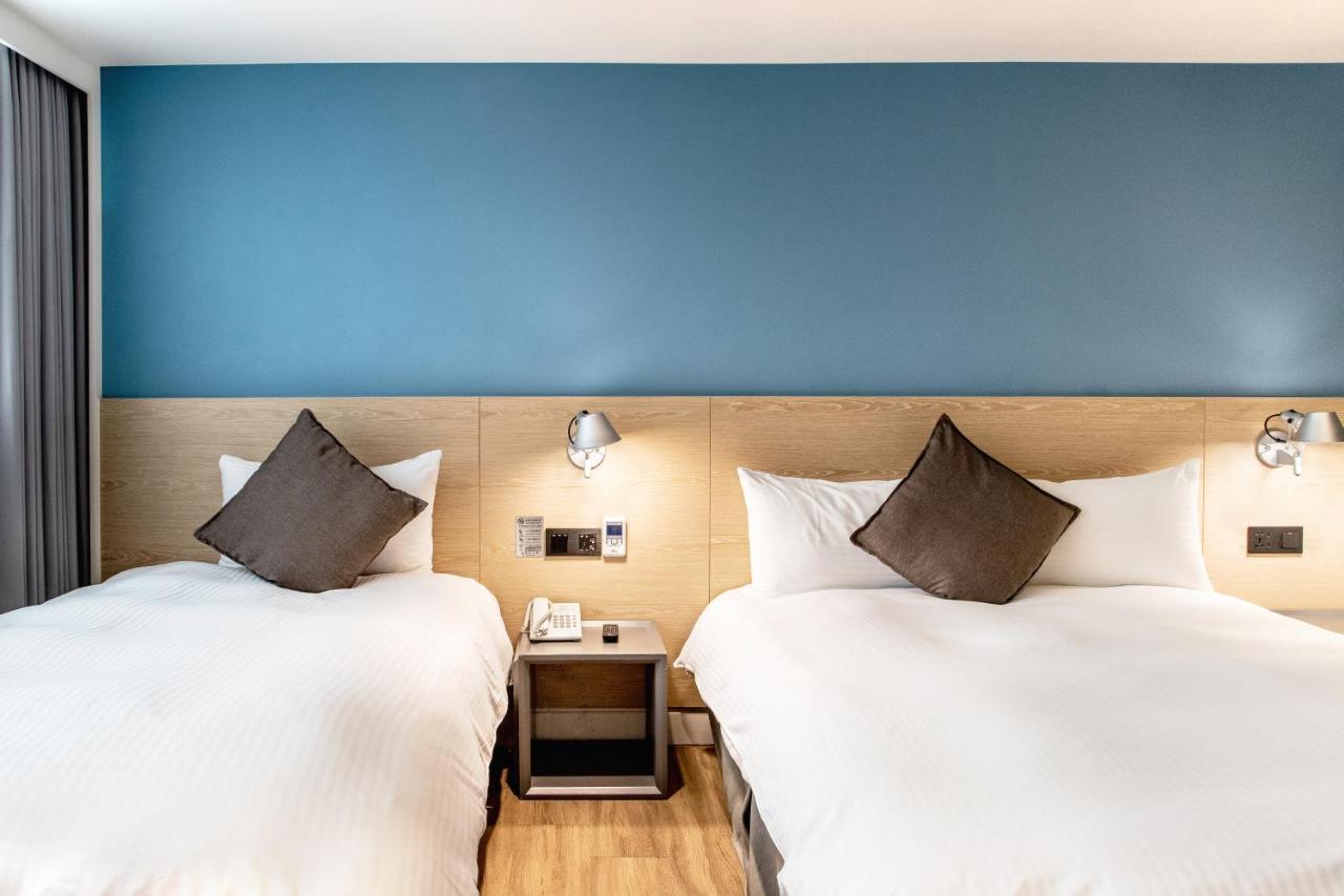 Hub Hotel Zhongli Таоуан Екстериор снимка