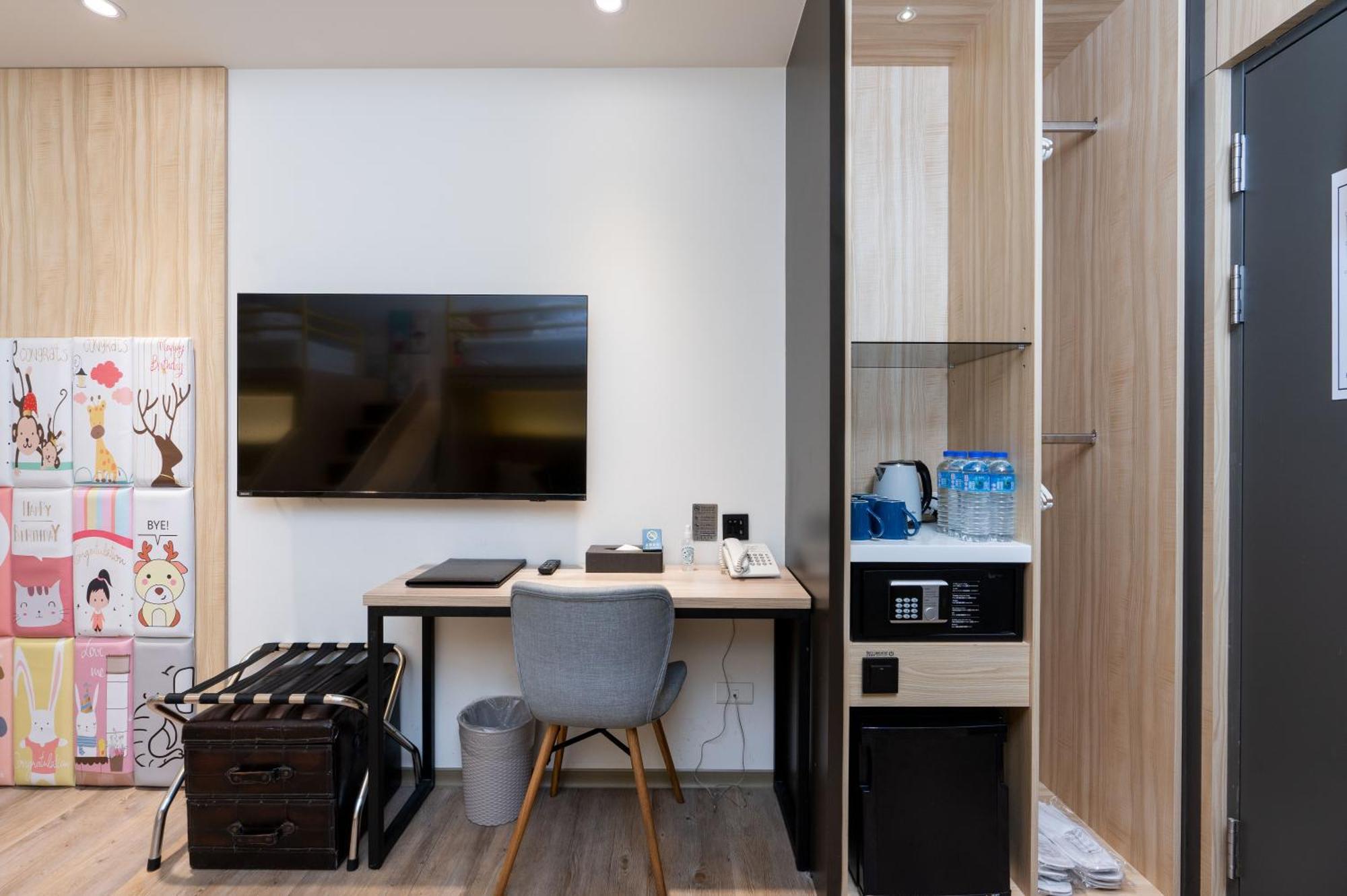 Hub Hotel Zhongli Таоуан Стая снимка