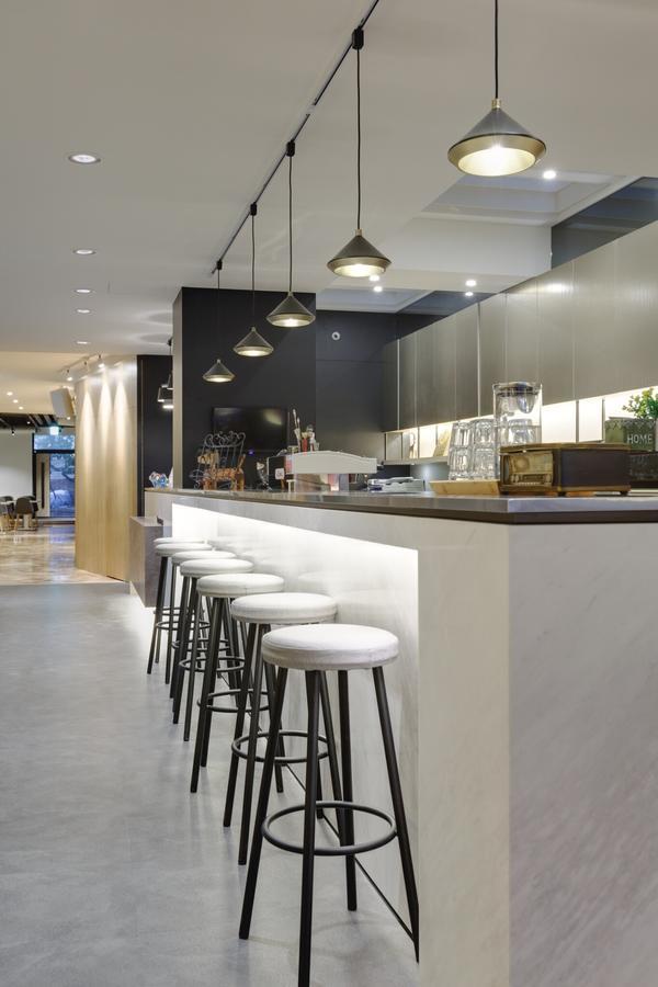Hub Hotel Zhongli Таоуан Екстериор снимка